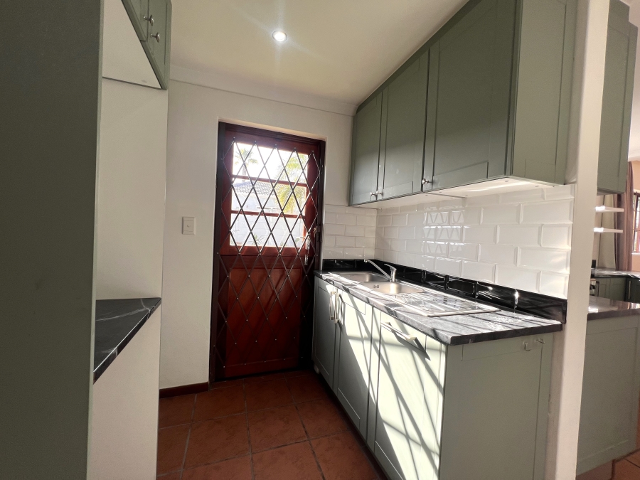 To Let 3 Bedroom Property for Rent in West Beach Western Cape